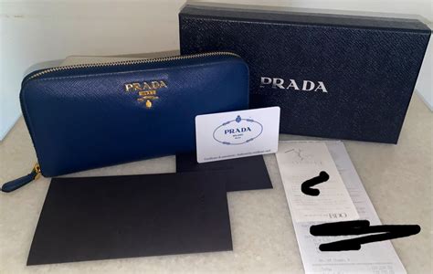 prada saffiano metal bluette wallet